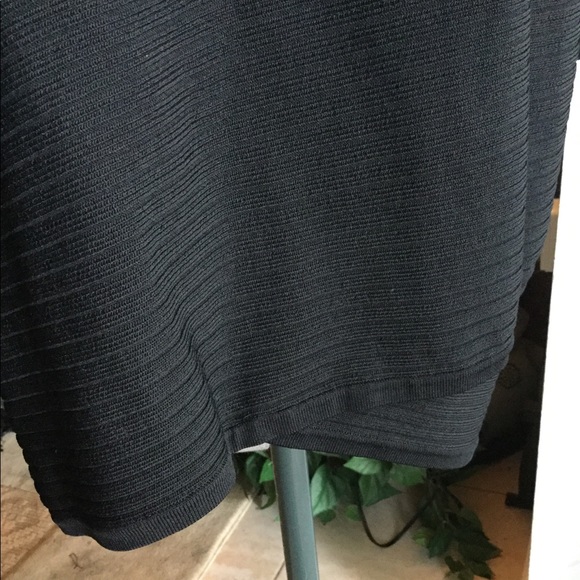 LB 3 Quarter Sleeve Off The Shoulder Sweater Shirt - Picture 7 of 8